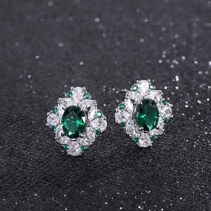Fabricant Fournisseur – Nouveauté : Parures de bijoux de mariée pour femme en cuivre écologique, zircon cubique vert émeraude taille ovale 10*12/6*8mm – Lot de 3 - Product Image 3
