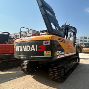 Excavadora Hyundai Usada Original Fabricada en Corea, Modelo 220LC-9S, Motor Cummins, Bomba Hidráulica de Alta Eficiencia, 22 Toneladas, Cucharón de 1m - Product Image 3