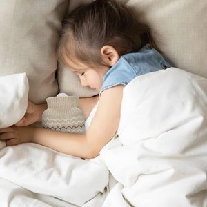 Vente en gros <span class=keywords><strong>Mini</strong></span> <span class=keywords><strong>bouillotte</strong></span> en silicone réutilisable au micro-ondes avec housse en peluche Sac chauffe-mains mignon écologique Durable - Product Image 5