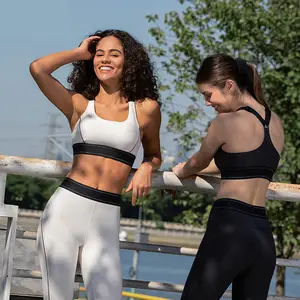 2023 yeni çapraz geri spor sutyen jakarlı elastik bant yog sutyen üst spor spor giyim kadın özel logo sütyen