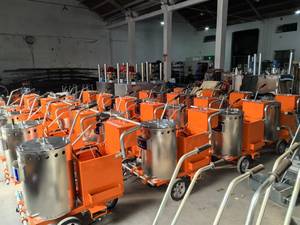 Máquina de Marcado Vial Manual para Aliviar el Tráfico, Pintora de Líneas con 1 Año de Garantía para Estacionamientos y Campos Deportivos - Product Image 2