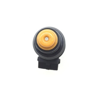 Inyector de Combustible 0280150734 FJ133 Para Uso Automotriz Voltaje Estándar - Product Image 1