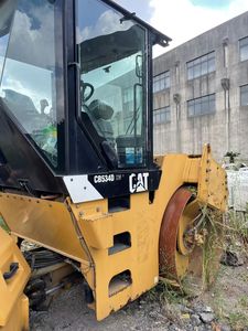 รถบดถนนมือสอง CAT CB534D CB12 CB524D CB64B CB10 รถบดแอสฟัลต์แบบสั่นสะเทือนคู่ ระบบไฮโดรสแตติก ขับเคลื่อนด้วยระบบไฮดรอลิกแบบประกบ - Product Image 2