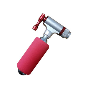 Nouveau rouge mini dioxyde de carbone portable vélo pneu <span class=keywords><strong>pompe</strong></span> <span class=keywords><strong>co2</strong></span> carbone cylindre <span class=keywords><strong>cartouche</strong></span> de toner - Product Image 1