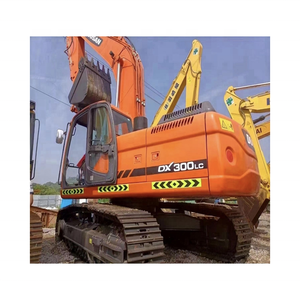 Excavateur d'occasion Doosan Dx300LC 30 tonnes Pelleteuse d'occasion Machine de construction de haute qualité dans la cour de Shanghai - Product Image 1