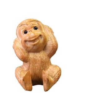 Figuras decorativas hechas a mano de madera de melocotón talladas con cuatro monos sabios para decoración del hogar, regalo - Product Image 4