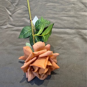 Artesanía floral Real Touch para bodas reales Elegancia impermeable atemporal por un proveedor principal - Product Image 3