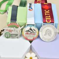 Médaille personnalisée en alliage de zinc avec émail souple et motifs 2D/3D, découpée sur mesure, pour événements de karaté, de VTT et de cyclisme, souvenir pour les vainqueurs