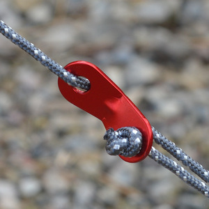 Accesorio de Fijación para Camping al Aire Libre, Hebilla de Doble Ojo de Aleación de Aluminio de 6mm, Roja, Resistente al Viento - Product Image 1