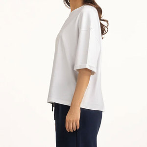 เสื้อยืดผู้หญิงคอกลมสีพื้นเรียบง่าย ขายดี ราคาสุดคุ้ม รับผลิตแบบ OEM แขนสั้น ระบายอากาศได้ดี - Product Image 6