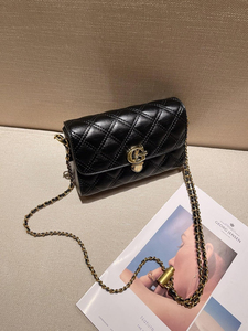 <span class=keywords><strong>Bolso</strong></span> <span class=keywords><strong>bandolera</strong></span> pequeño acolchado para mujer, <span class=keywords><strong>bolso</strong></span> de hombro con correa de cadena dorada, mini cartera con asa superior abatible - Product Image 4