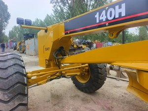Motoniveladora CAT 140H de Alta Eficiencia, Motoniveladora de Ruedas Caterpillar 140H Usada - Product Image 6