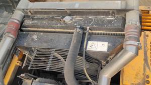 Pelle multifonction sur chenilles originale de la Corée Hyundai 385LC-9 Hyundai à haut rendement en bon état en vente - Product Image 6