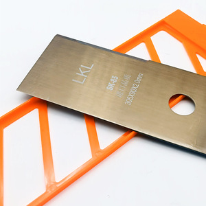 Cuchilla Rotatoria LKL SK-85 305X90X2.0mm Para Repuestos de Cortacésped - Product Image 1