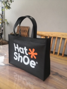 Wholesale Custom Personalized Reusable Folding Non-Woven Shopping Tote <b>Bags</b> PP Laminated Promotional Cloth <b>Bag</b> - Product Image 3