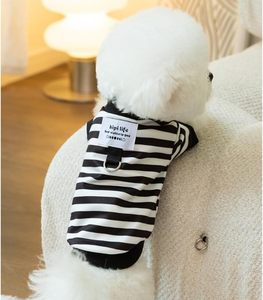 Abbigliamento per Animali Domestici Autunno/Inverno Maglione a Righe per Cani con Anello per Guinzaglio in Poliestere Design Festivo per Cani Piccoli e Cuccioli - Product Image 5