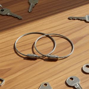 YIWANG Custom Silver Screw Lock Ring Stainless Steel Wire Keychain - Product Image 1