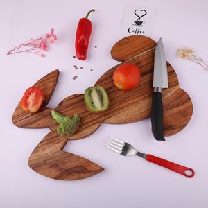 Tabla de cortar de madera con forma de conejo, plato para servir de 1,5 cm de grosor, utensilios de cocina, plato antideslizante para decoración de Pascua - Product Image 4