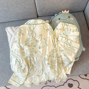 Nueva Colección de Primavera: Conjunto de Pijama de Manga Larga para Mujer con Estampado Floral Inspirado en el Bosque, con Pantalones Largos - Product Image 5