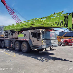 Grue mobile hydraulique d'occasion ZOOMLION 80 tonnes, modèle 2017, hauteur de levage 50,5 m, avec contrepoids de 15 tonnes - Product Image 2