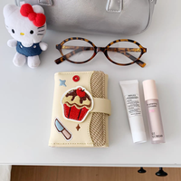 Dompet Lipat Tiga Kartun Lucu dengan Banyak Slot Kartu, Tempat Kartu Mini dari Kulit PU