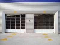 Porte de garage sectionnelle en alliage d'aluminium, personnalisable, verre trempé, acrylique, marque allemande, moteur télécommandé, résistante au vent, usage commercial