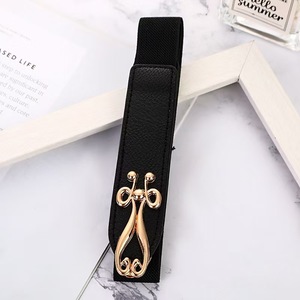 Nouvelle <span class=keywords><strong>ceinture</strong></span> de robe en PU rétro pour femmes, <span class=keywords><strong>ceinture</strong></span> fine élastique avec boucle en alliage, élégante, mode européenne et américaine, vente en gros, simple et polyvalente - Product Image 2