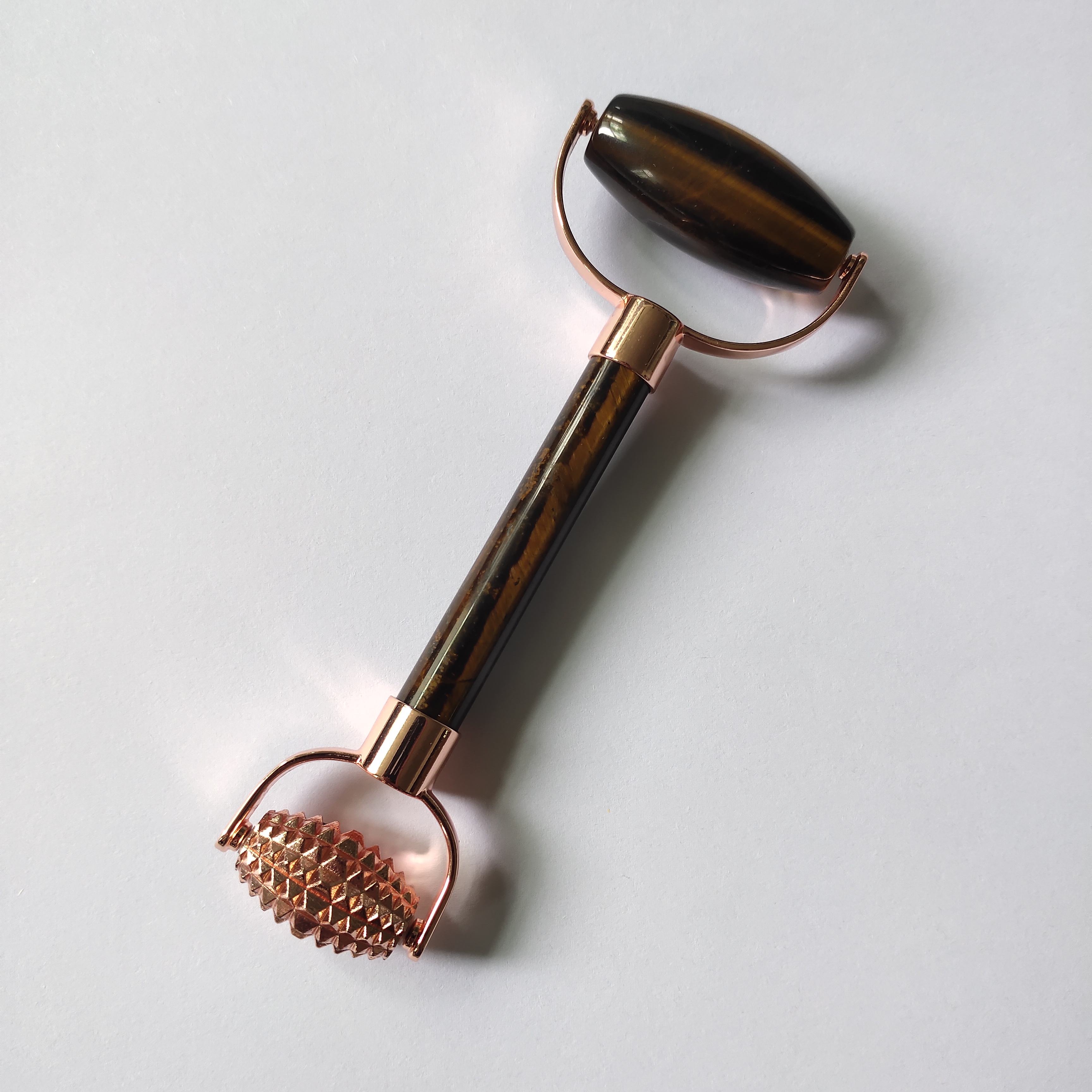 สีน้ำตาล