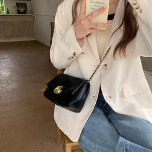 Bolso de cadena acolchado para mujer, 7 pulgadas, blanco, caqui, negro, con cierre magnético, bandolera, bolso cuadrado pequeño a la moda - Product Image 2