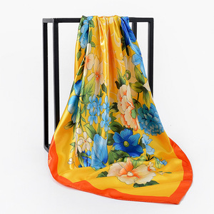 2022 nuova sciarpa stampata più venduta sciarpa classica con stampa peonia con decorazione 90*90cm sciarpe di raso quadrato <span class=keywords><strong>da</strong></span> <span class=keywords><strong>donna</strong></span> - Product Image 4