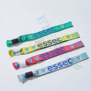 Pulsera promocional barata con logotipo Muñequera tejida impresa personalizada Pulseras de tela únicas para eventos