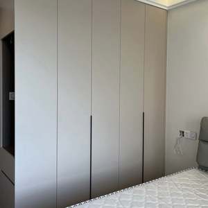 Armario Abierto 2026 para Dormitorio, Vestidor, Armarios de Madera Maciza Personalizados, Diseño Moderno, Ecológico, Ahorro de Espacio para Muebles - Product Image 2