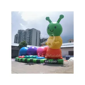 Oruga inflable popular, oruga de salto inflable gigante de insectos coloridos inflables comerciales para niños