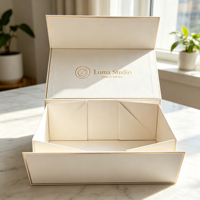 Boîte cadeau magnétique pliable en ivoire, avec bordure dorée, logo estampé à chaud, boîte rigide en papier pliable pour emballage cadeau cosmétique