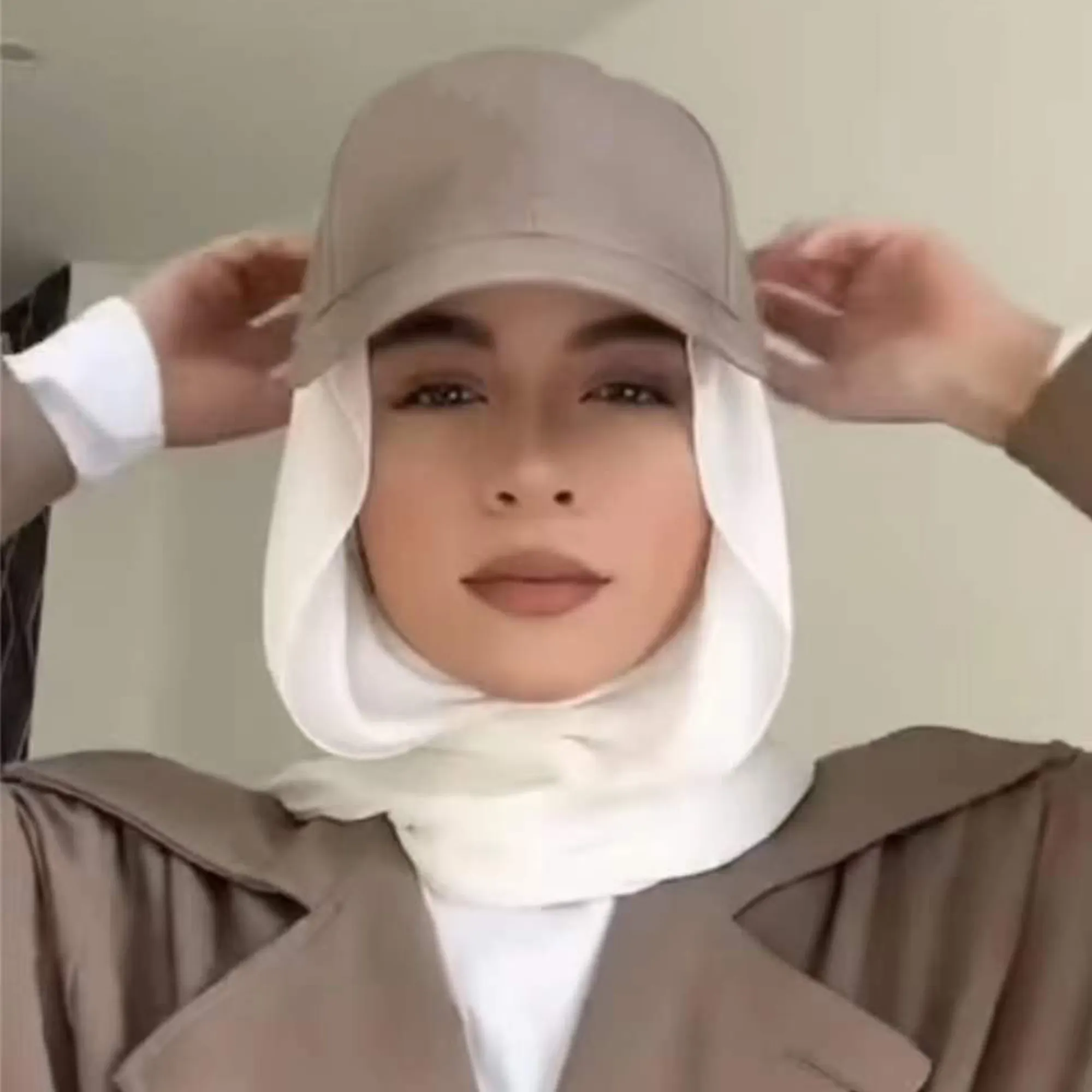 2022 new fashion plain chiffon hijab with hat instant chiffon scarf shawl hijabs with baseball caps for muslim women