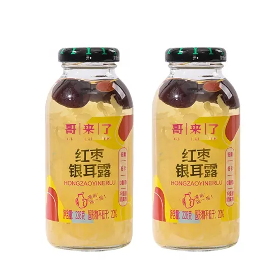 Chinese characteristic drink red date and white fungus Sugar water Exotic drink food