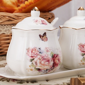 <span class=keywords><strong>Set</strong></span> Vintage di 3 Pezzi in Ceramica Porcellana con Motivi Floreali: Zuccheriera, Lattiera e Ciotola per Condimenti con Coperchio e Cucchiaio, Vassoio per Caffè, Tè, Spezie e Sale - Product Image 3