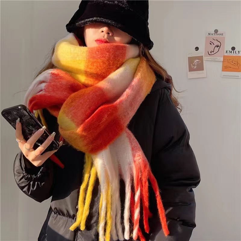 [Rosso arancio] grande sciarpa con nappe arcobaleno-intorno al 230