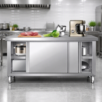 Table de travail de cuisine en acier inoxydable, table de préparation commerciale avec étagère inférieure et pieds réglables pour restaurant, hôtel, préparation alimentaire.