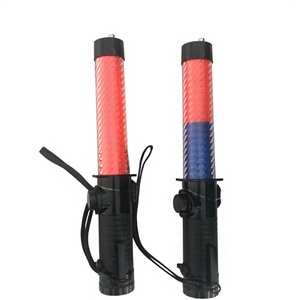 Bastón de Tráfico Recargable de PVC con Luces LED Rojas y Azules, Alta Intensidad, Reflectante Prismático, Clasificación IP68 para Control de Tráfico - Product Image 1