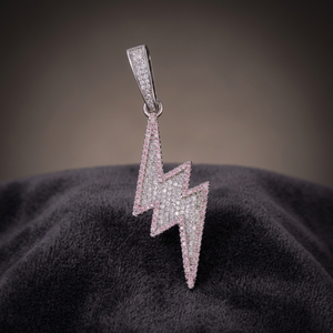 Collar con Colgante de Plata de Ley 925 con Micro Pavé de Moissanita Chapado en Oro, Diseño Rayo de Trueno, Estilo Hip Hop Iced Out, Joyería Unisex, Regalo - Product Image 1