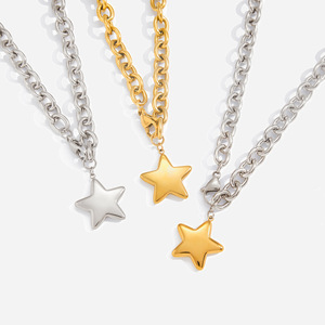 Collier pendentif étoile en acier inoxydable plaqué or 18 carats, chaîne de clavicule étoile à cinq branches, bijou cadeau - Product Image 1