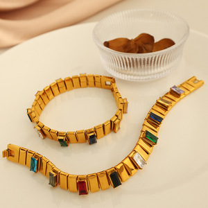 Pulsera geométrica de oro y circonio para mujer, uso diario, engaste de bisel, joyería vintage - Product Image 1