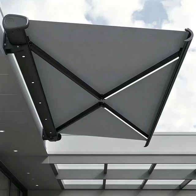 OEM Custom Size Full Cassette Awning Motorized Waterproof UV Protection Retractable Canopy for Outdoor Villa Garden