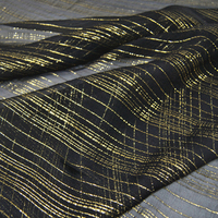 Tissu Dirac en Soie Satinée Crepe Jacquard Brodé Or Horizontal à Fond Noir 100% Soie 10mm pour Robe de Filles Vêtements Somaliens