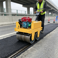 Compacteur vibrant portatif à double tambour pour asphalte et sol, idéal pour la réparation routière, de bonne qualité
