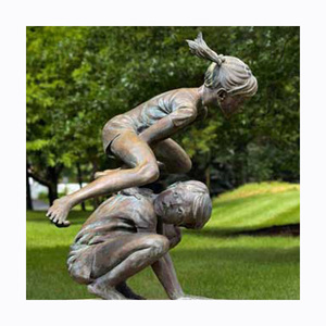 Decoración de jardín tallada a mano hermoso niño niña arte artesanal y fundición latón animal perro escultura al aire libre bronce niños estatua - Product Image 4