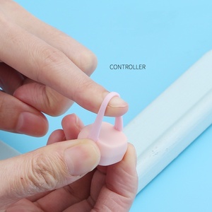 TikTok Control remoto App Page Turner <span class=keywords><strong>Bluetooth</strong></span> Fingertip Remote <span class=keywords><strong>Controller</strong></span> para iPhone <span class=keywords><strong>Android</strong></span> Flip Design con WiFi 4G Características - Product Image 2