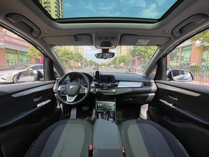 <span class=keywords><strong>BMW</strong></span> Serie 2 <span class=keywords><strong>Active</strong></span> <span class=keywords><strong>Tourer</strong></span> 218i Advantage del 2018, Auto Usata, Spaziosa, Efficiente nei Consumi e Affidabile per Acquirenti Asiatici e Africani - Product Image 3
