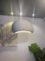Suspension LED Wabi Sabi en résine acrylique, forme nuage organique, Makhno Khmara, pour hall de restaurant, plafond haut, décoration de pièce climatisée
